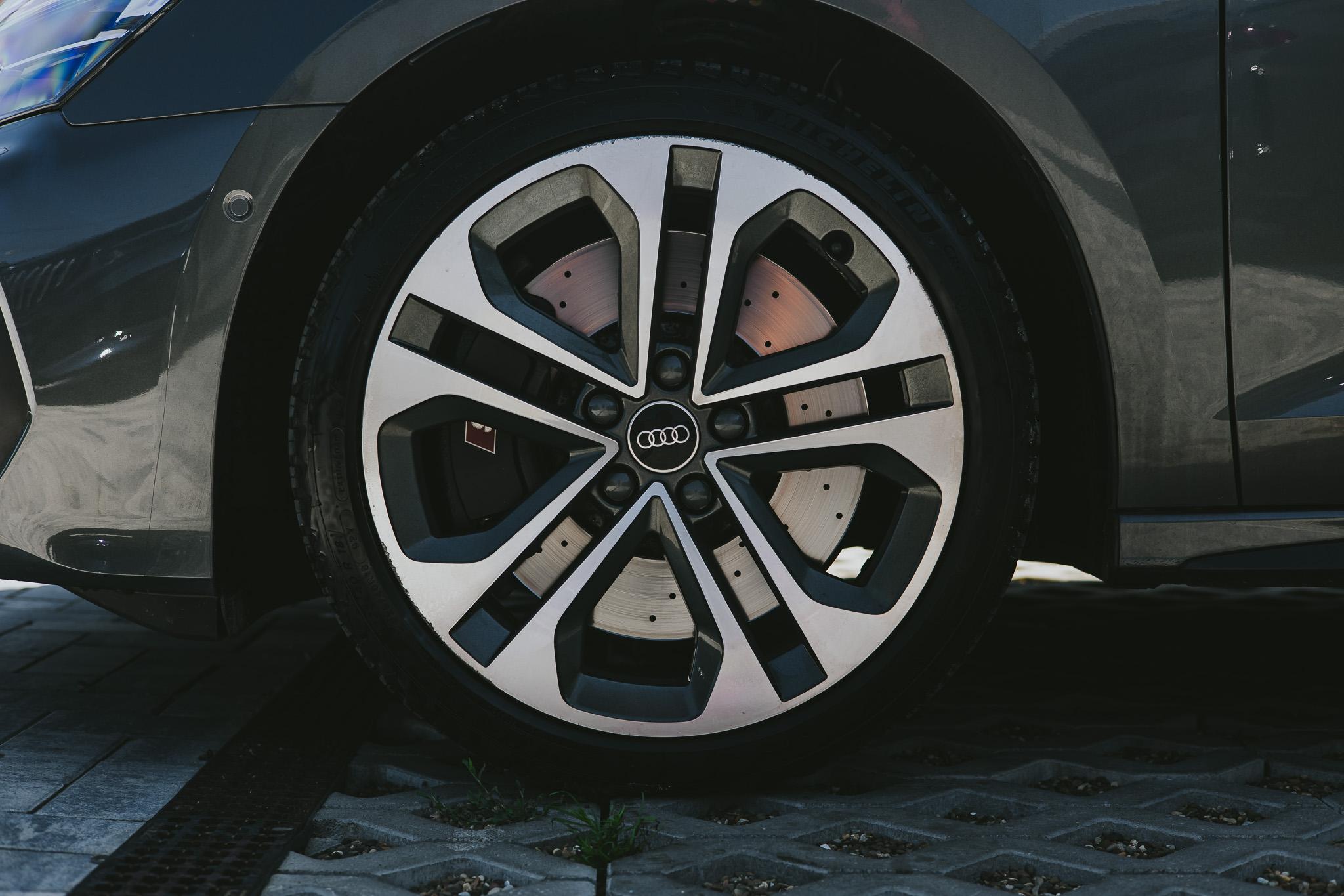 Audi S3 Sportback Quattro 2024 - 333 CP, Benzină